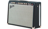 FENDER Custom Vibrolux&reg; Reverb