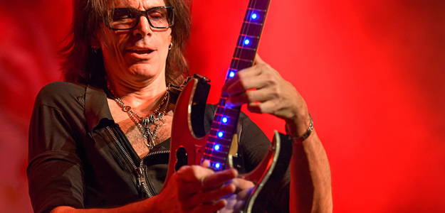 Steve Vai: pięć najważniejszych porad dla gitarzystów