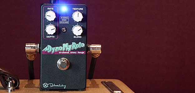 Stompbox gitarowy łączący Chorus, Rotary i Flanger