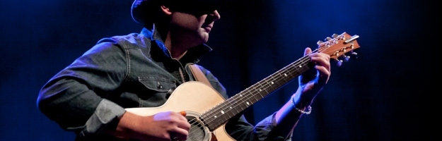 Głosuj na Adama Palmę w Crossroads Guitar Festival!