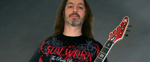 Sylvain Coudret z Soilwork używa Regiusa 6