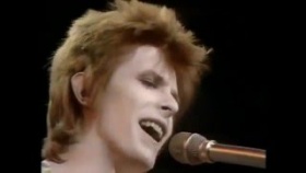 David Bowie Starman (1972) official video