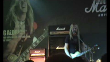 Doug Aldrich plays Marshall Haze tube amp Musikmesse 2009