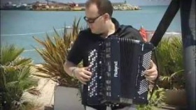 FR-7x V-Accordion Demonstation