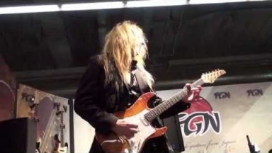 FGN Guitars (FUJIGEN) - Robert Marcello feat. Stevie Ray Vaughan