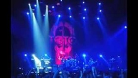 TOTO - Rosanna / Steve Lukather Guitar Solo - Live Lodz, Poland
