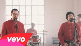 Good Charlotte - Makeshift Love (Music Video)