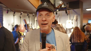 Arrow Guitars kusi gitarami i... piwem! I Guitar Summit 2024
