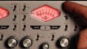 4-710d Four-Channel Tone-Blending Mic Preamp w/Dynamics