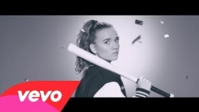 IZA - Hello I'm Ready