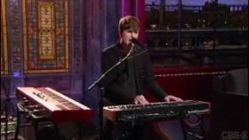 James Blake - Retrograde (Live on David Letterman)